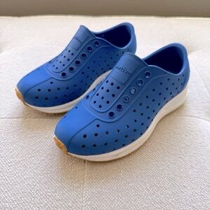 Native Sugarlite unisex youth water shoes size C10
